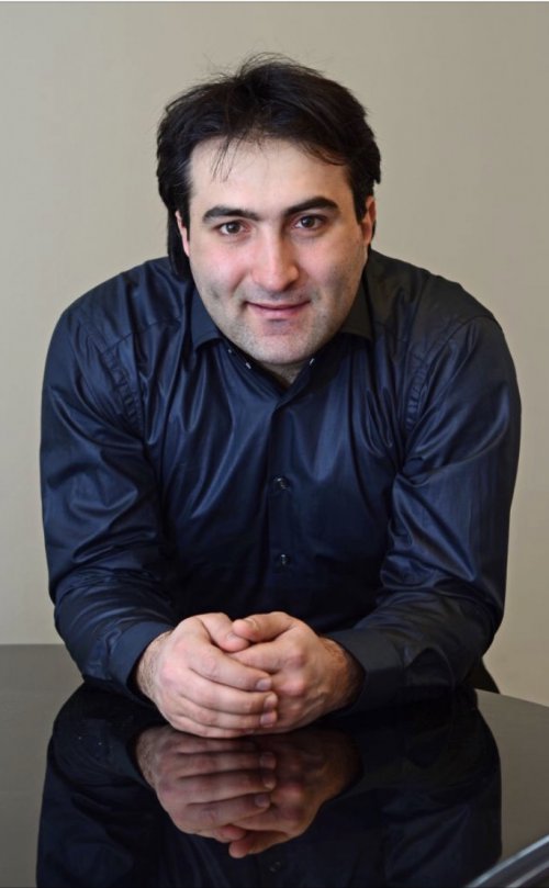 Liederabend aus Oper und Operette mit Karo Khachatryan